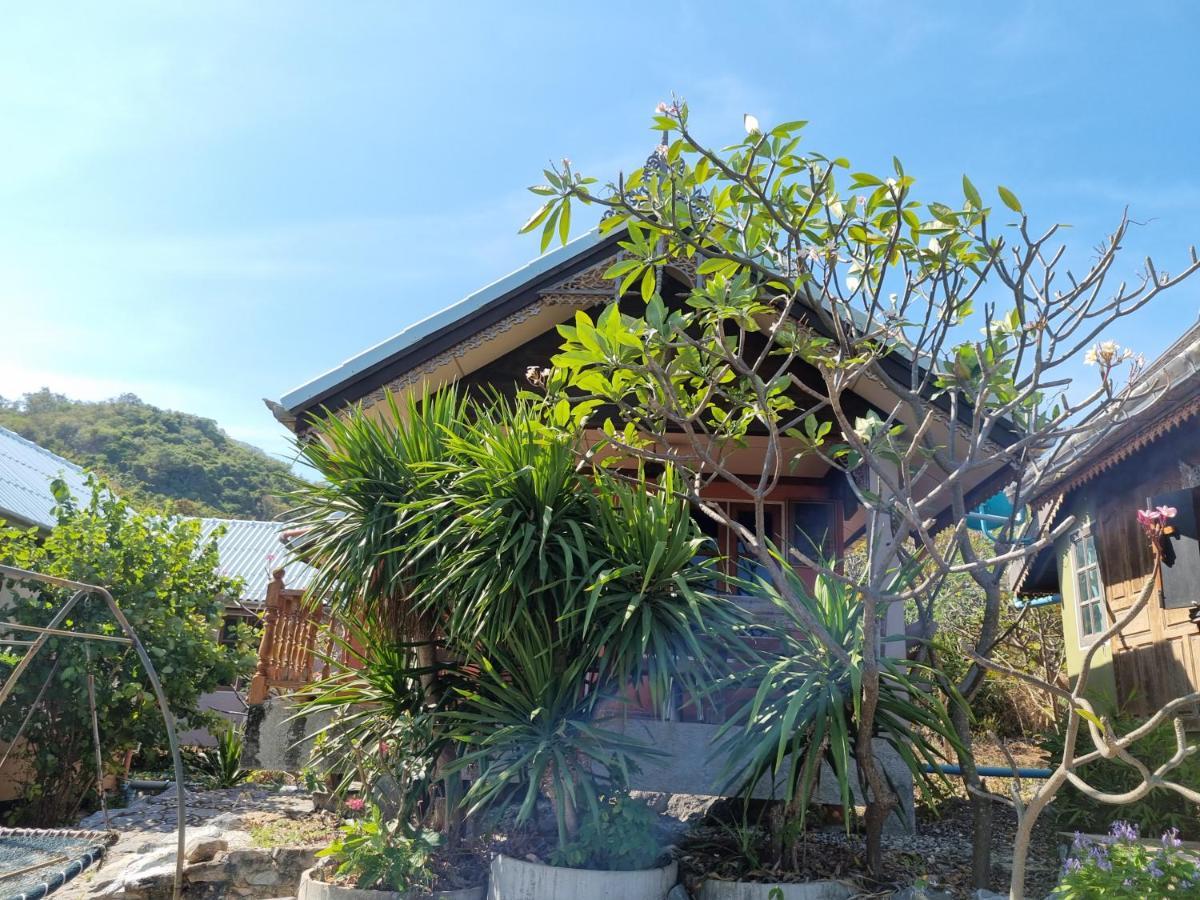 Hello Sichang Bungalow Ko Si Chang Exterior photo