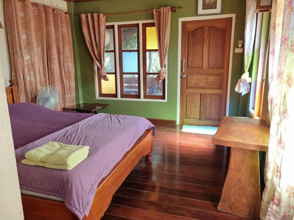 Hello Sichang Bungalow Ko Si Chang Exterior photo