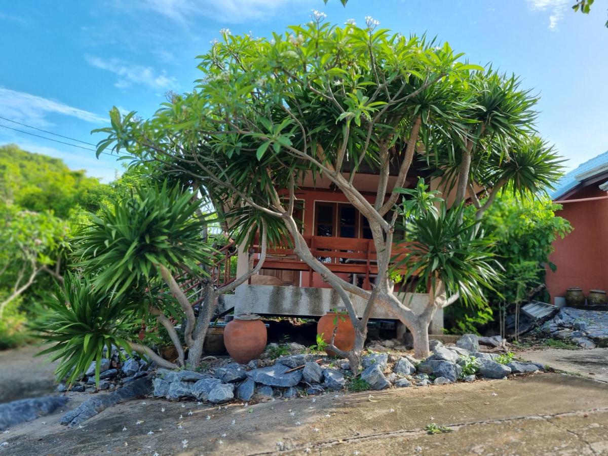 Hello Sichang Bungalow Ko Si Chang Exterior photo