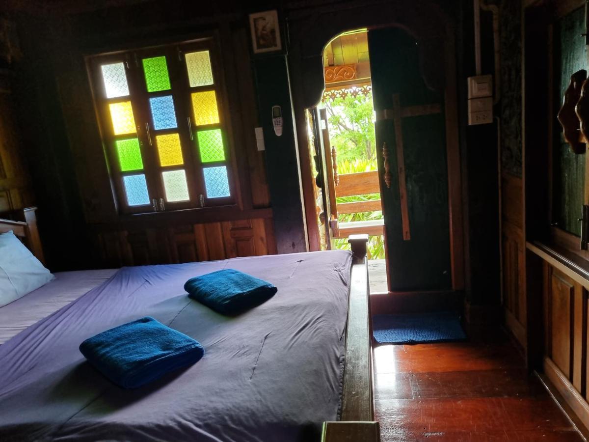 Hello Sichang Bungalow Ko Si Chang Exterior photo