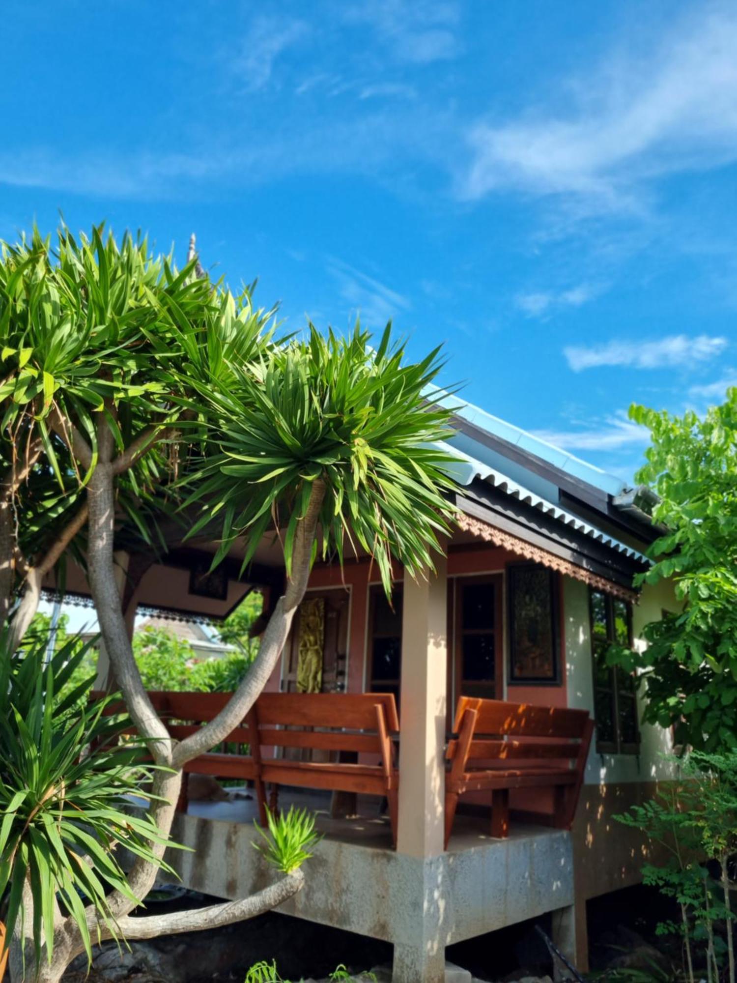 Hello Sichang Bungalow Ko Si Chang Room photo